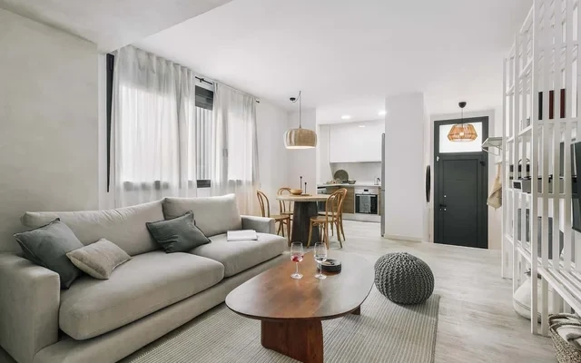 Minori - 2 bedrooms and pool in Poblenou 3