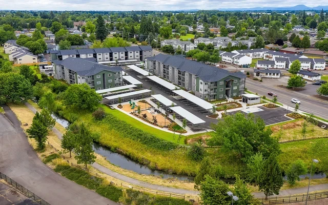 Creekside Meadows Apartments - Albany OR student accommodation