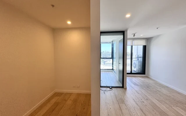 91 Galada Avenue - Melbourne student accommodation - 1 Bedroom*410