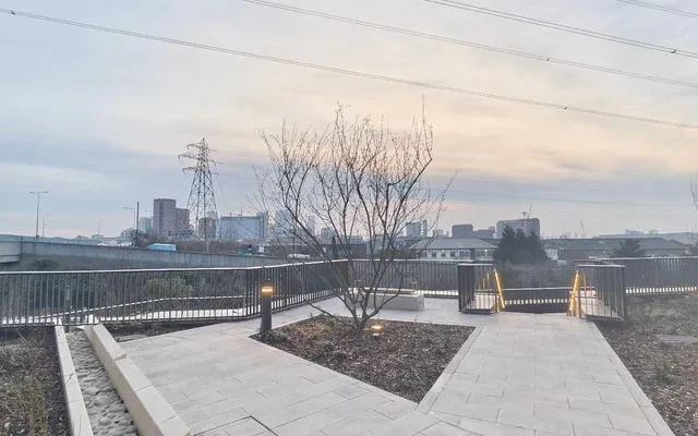 UM - Cerulean Quarter - London student accommodation - Courtyard
