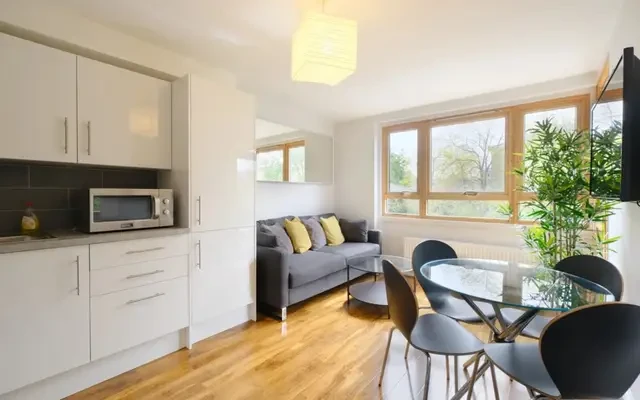 Robsart Street 30268# 1