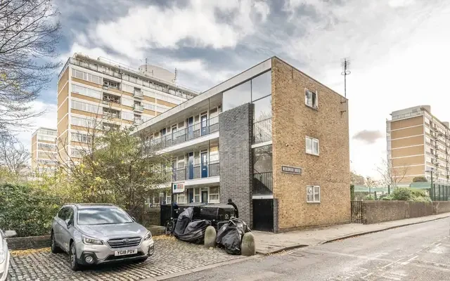Churchill Gardens, Pimlico, SW1V 3