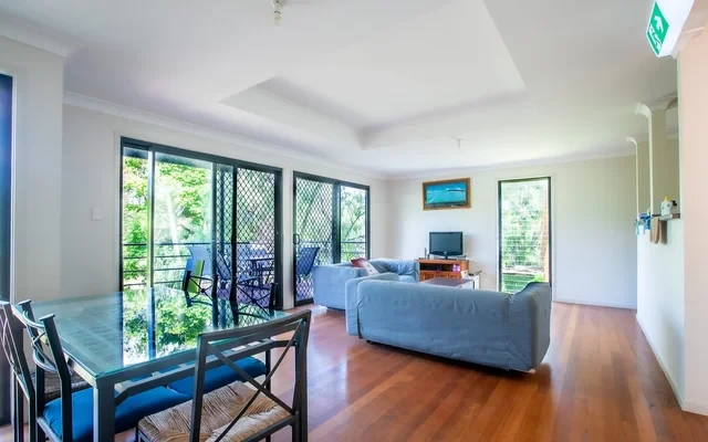 85 Munro St 4
