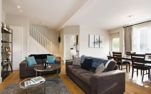 Belsize Lane, Belsize Park, London, NW3 5AG 0