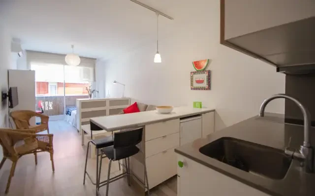 studio in Gràcia 1