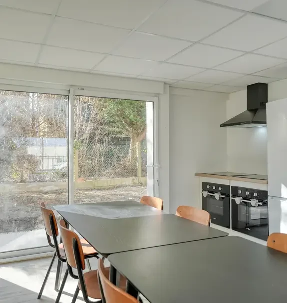 studio near Rue du Petit Bois