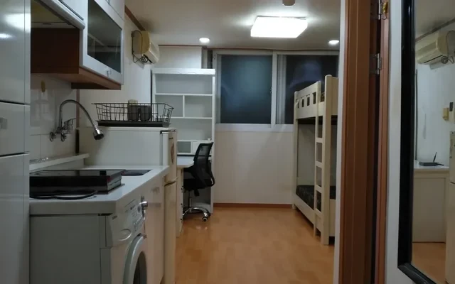 Sinchon No.7 Apartment 0