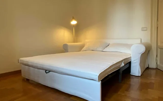 Apartment in Via di Sant'Andrea delle Fratte, Roma for 60 m² with 1 bedrooms 2
