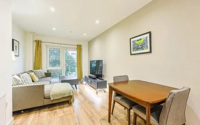 LH-Trafalgar House 2