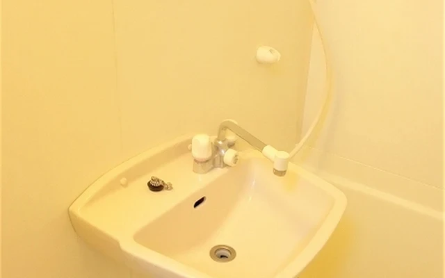 レオパレス彩 3