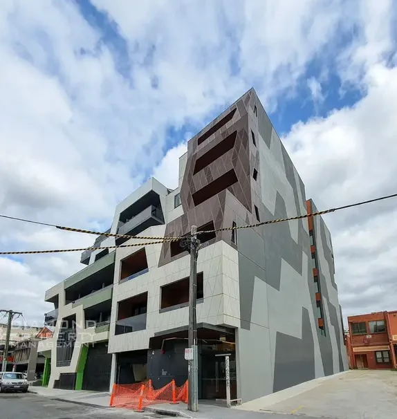 501/6 Queens Avenue
