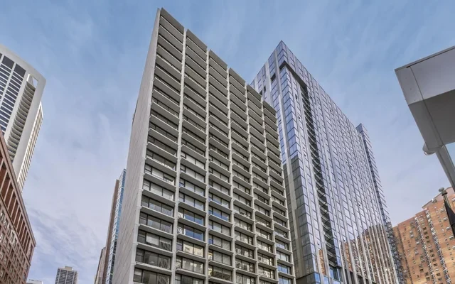 21 E chestnut - Chicago student accommodation
