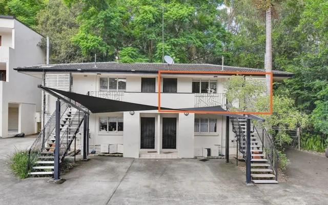 74 SIR FRED SCHONELL DRIVE 0