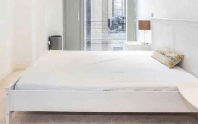 LH-Landmark East Tower 0