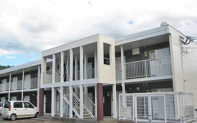 レオパレス富士 0