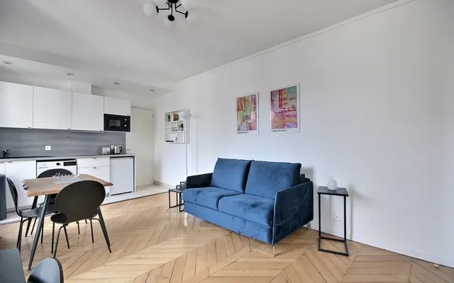 Furnished Studio Apartment for Rent - 28m² - Saint - Georges - Paris 3