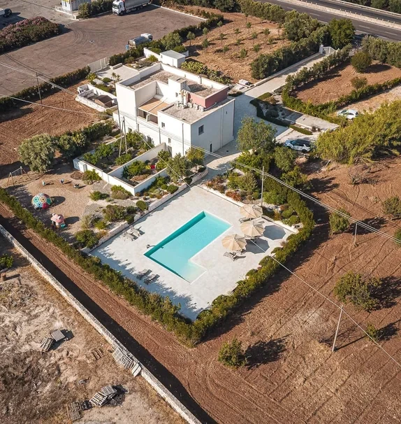 Appartamento Design con due camere da letto in Masseria tipica con Piscina Privata (Apt-3)