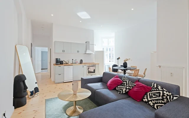 Richard-Sorge-Strasse 25DE-01-061-003H 2