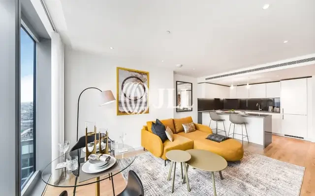 Landmark Pinnacle, London E14 0