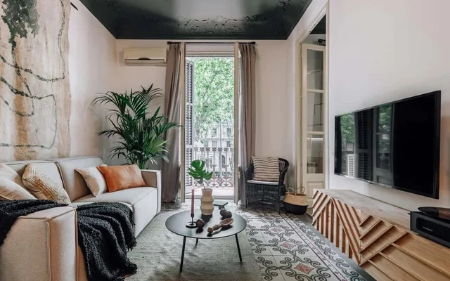 Hunde - 2 bedrooms in Eixample Esquerra 0