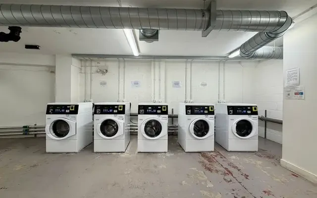 Week Street 29631# 1