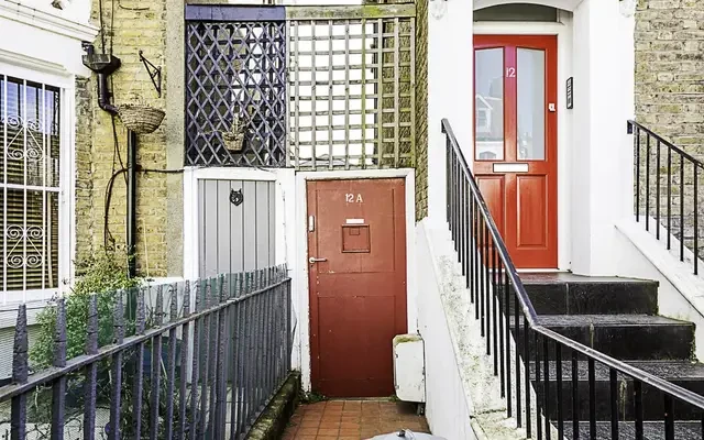 Shaftesbury Road 12098# 1