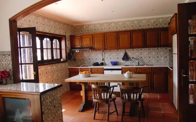 house near Rua das Moutadas - ที่พักนักศึกษาในวินลาโนวา เดอ ไกอา