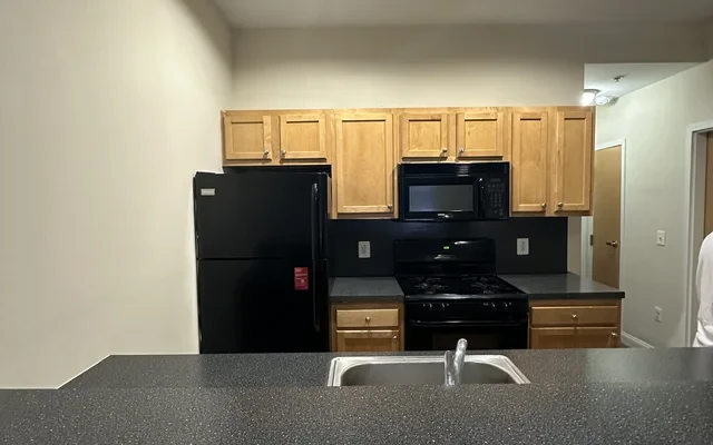 UCA - 3914 Pine Street 2