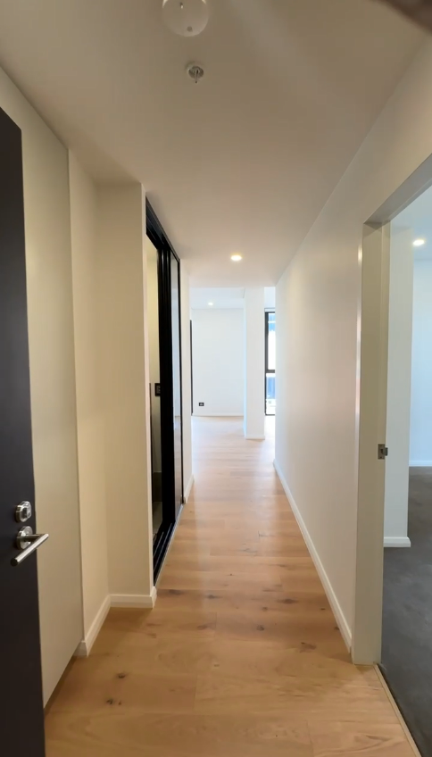 12 Peters Street