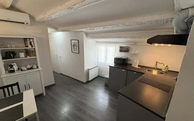 Interno 24 1