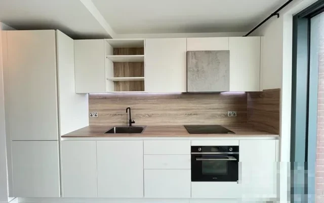 HL-Skyline Apartments 3