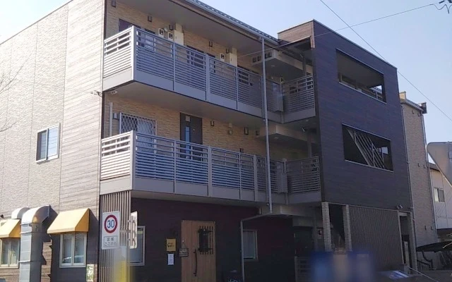 レオパレスエスタシオン 4