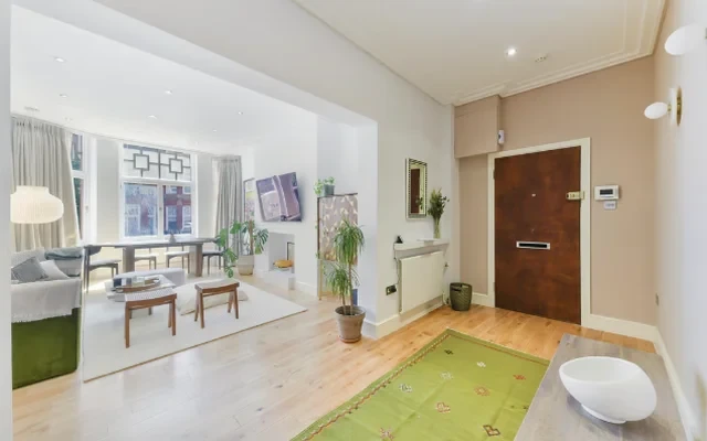 LH-Montagu Mansions 1