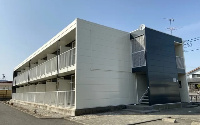 レオパレスフローラ 3