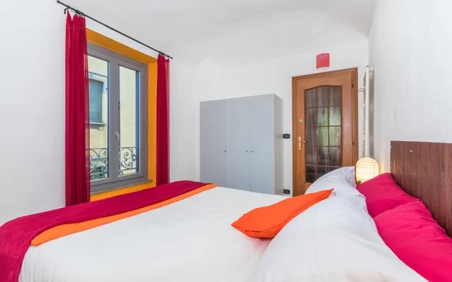 Sunny apartment 4
