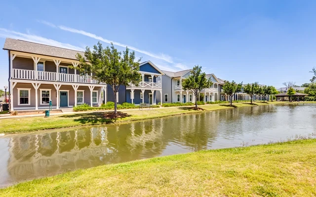 Arlington Cottages & Townhomes 1