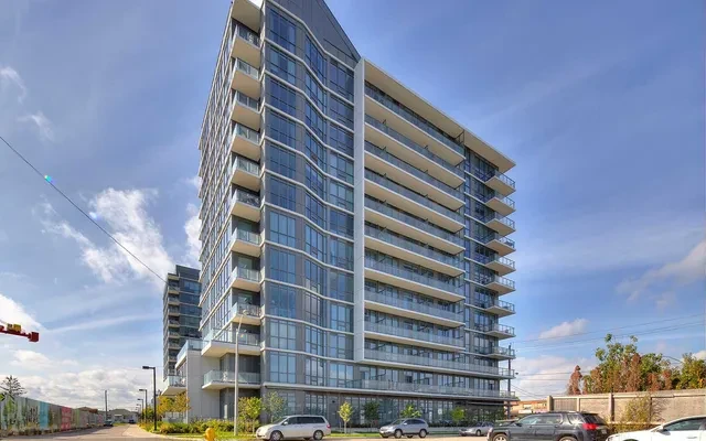IQ Condos(1185 The Queensway) 2