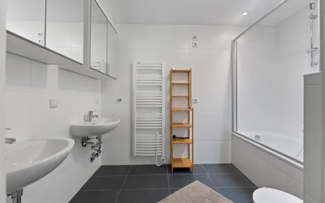 Pleasant single bedroom near Humboldt University 4