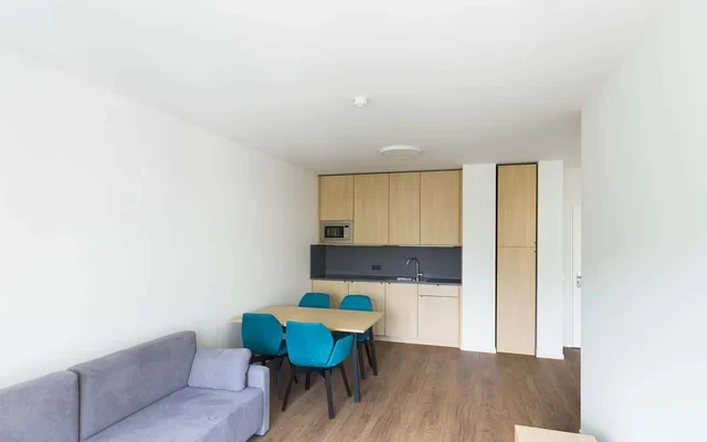 Furnished 2 Room Flat (Internet Incl.) in Mitte - 15 min. Berlin Station 2