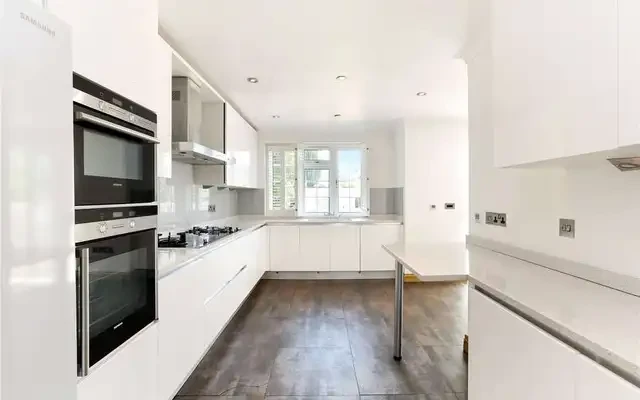 Ridge Hill 1