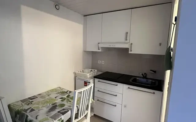 Ivry-sur-Seine 94e·18m²·F1·Studio·With furniture 4