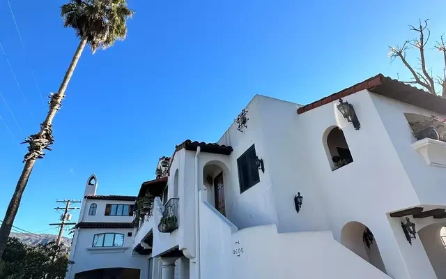 810 Bond Avenue - Santa Barbara student accommodation