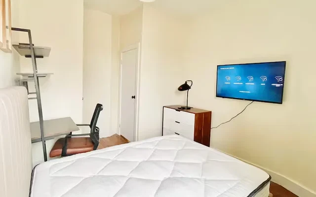 600 Park Place, Brooklyn 4