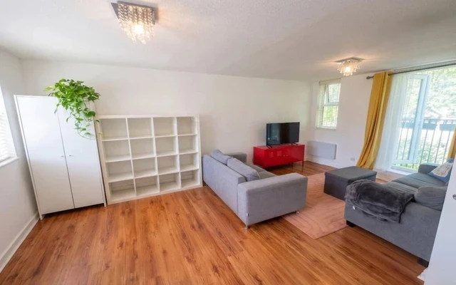 LH-Elmgreen Close - London student accommodation