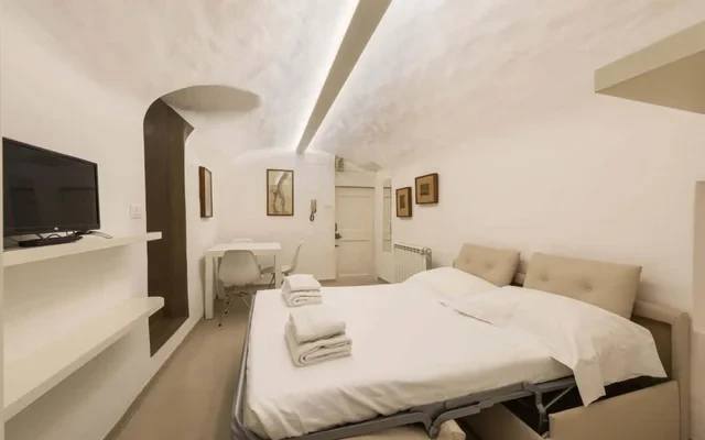 Capponi Place 0
