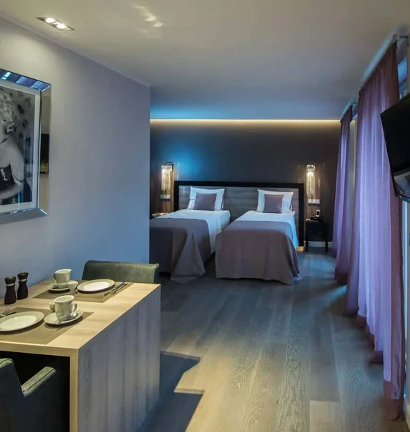 iSEVEN- Cosy Apartment in the center of Dusseldorf