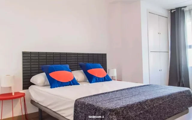 Carrer Cirilo Amoros Valencia 46004 Spain 0