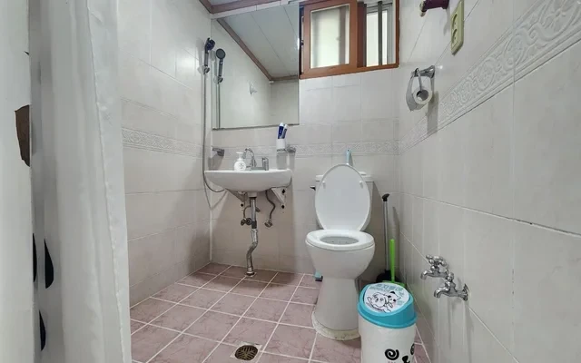 마포구 서교동 347-25 – Studentenunterkunft in Seoul – One Room 405
