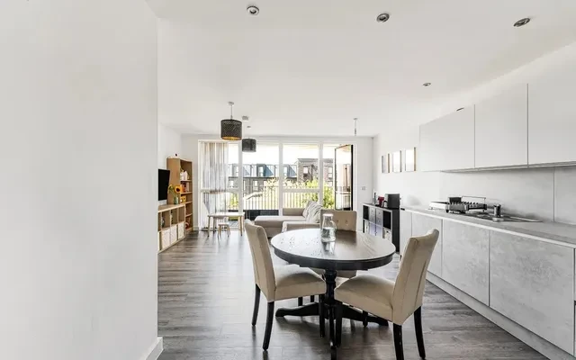 LH-Hyett Court - London student accommodation