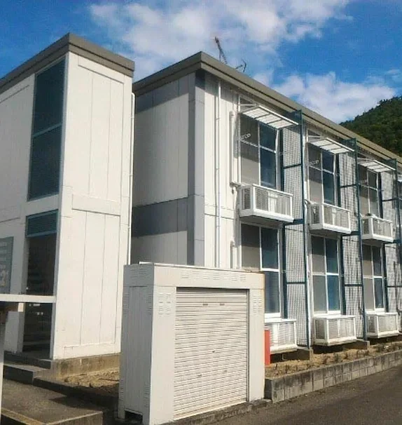 レオパレスカサベルデ